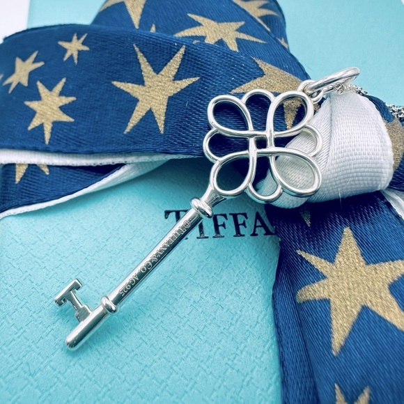 Tiffany & Co Sapphire Knot Key Charm Necklace in Sterling Silver with PACKAGING - Picture 6 of 11